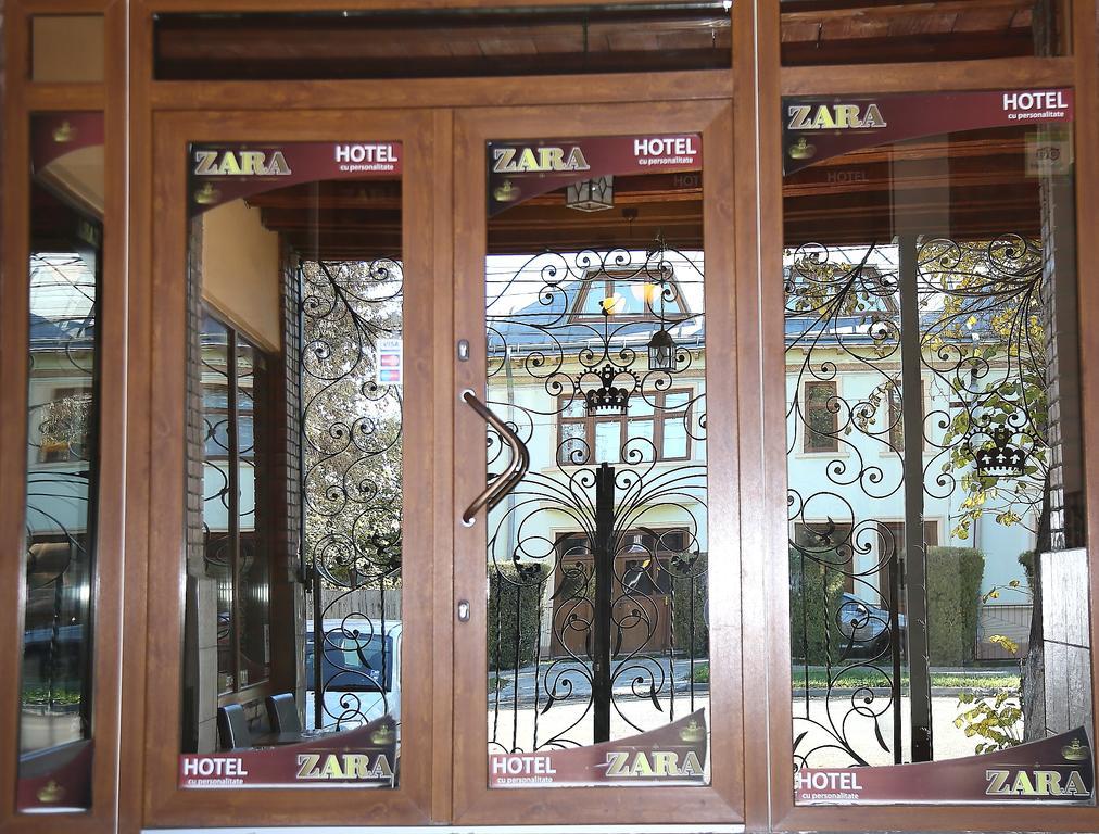 Hotel Zara Роман Экстерьер фото