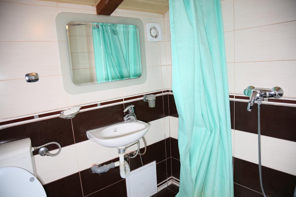 Hotel Zara Роман Экстерьер фото